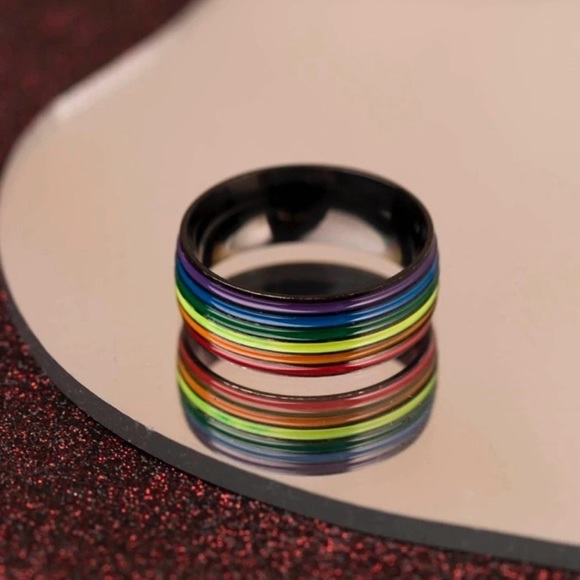 Moda Clothing Jewelry - 🌈 Rainbow Stripe Ring 🌈